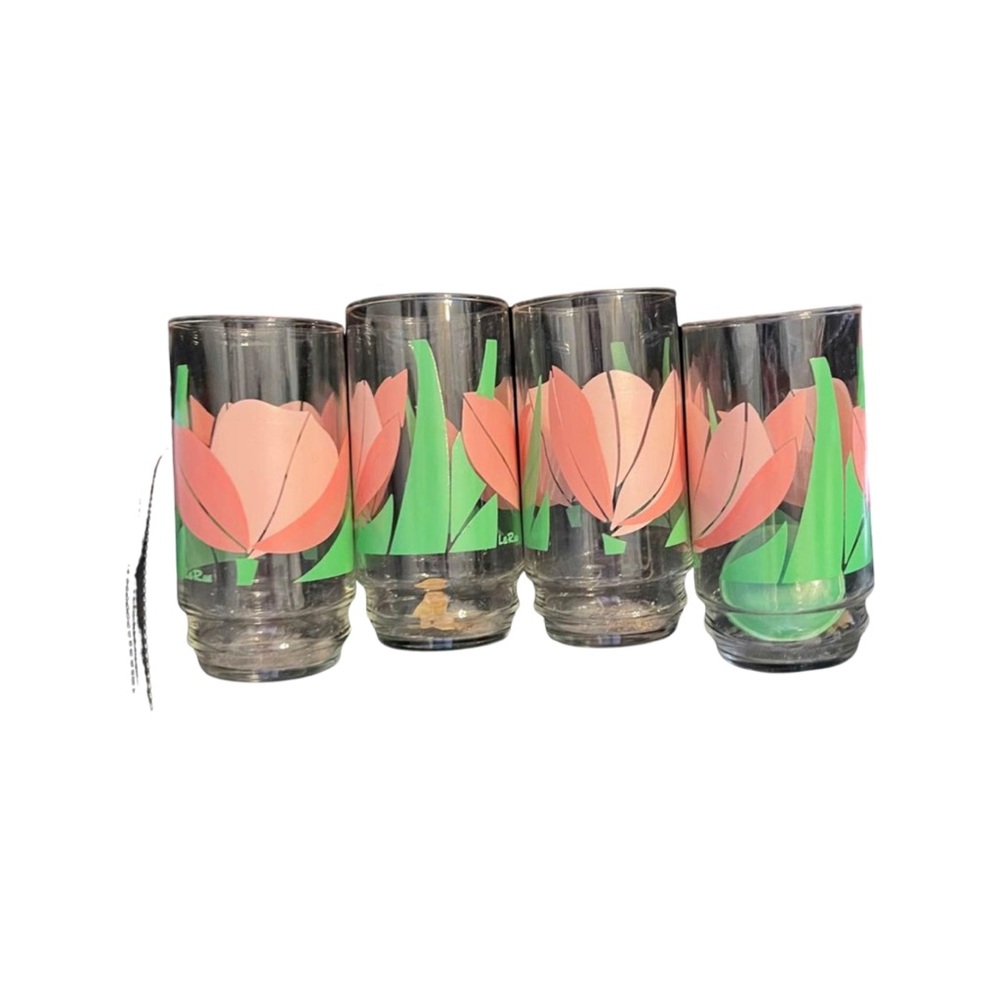 Vintage LaRue tulip glassware // 80’s
